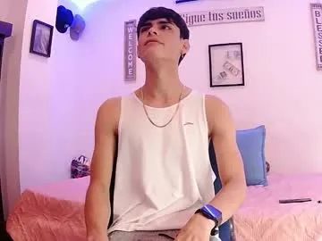 boysgang_sex – webcam model profile photo Image 19