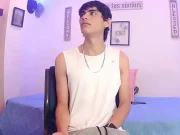 boysgang_sex – webcam model profile photo Image 4