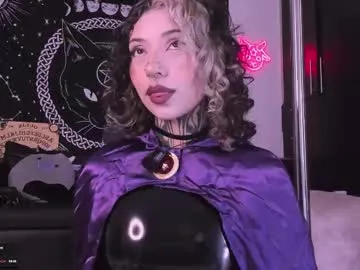 JadeMartinelli – webcam model profile photo Image 14