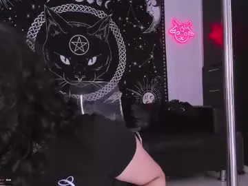 JadeMartinelli – webcam model profile photo Image 17