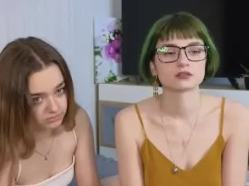 EMYCLARK – webcam model profile photo Image 2