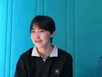 Noya – webcam model profile photo Image 3