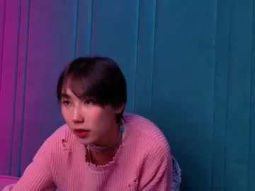 Noya – webcam model profile photo Image 4