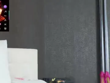 EsterHotMilf – webcam model profile photo Image 3