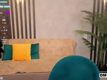 JadeRusell – webcam model profile photo Image 3