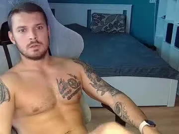 TiianaGlow – webcam model profile photo Image 15