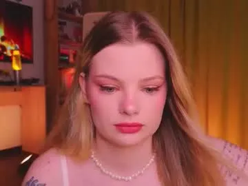 Polli_Kiss – webcam model profile photo Image 12