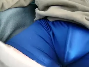 hugepecker131 – webcam model profile photo