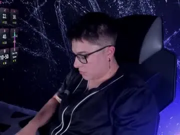 EmmilyCoopers18 – webcam model profile photo Image 9