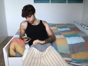 Donovan_Desmond – webcam model profile photo Image 4