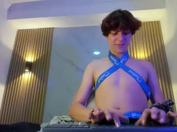 boysgang_sex – webcam model profile photo Image 16