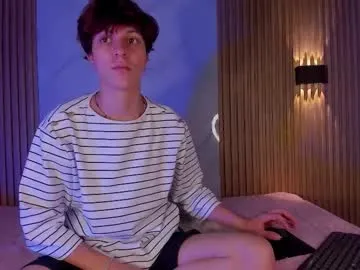 boysgang_sex – webcam model profile photo Image 8