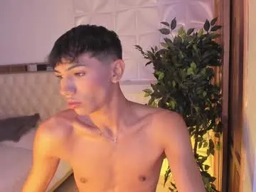 your_world – webcam model profile photo Image 17
