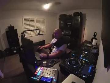 big13inchess – webcam model profile photo Image 16