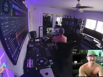 big13inchess – webcam model profile photo Image 2