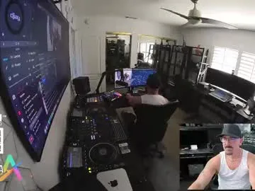 big13inchess – webcam model profile photo Image 5