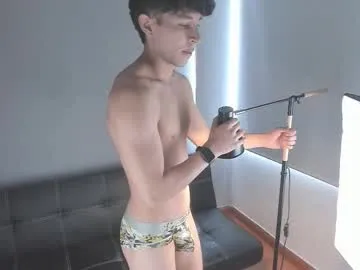 LunnaNoir – webcam model profile photo Image 13