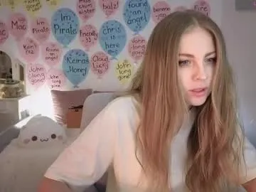 SidneyPaige – webcam model profile photo Image 13