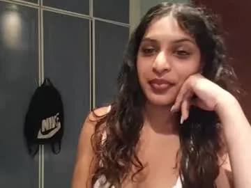 FerLenns – webcam model profile photo Image 15