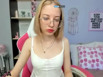 MiaRosel – webcam model profile photo Image 19