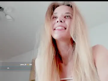 SabrinaRoss – webcam model profile photo Image 4