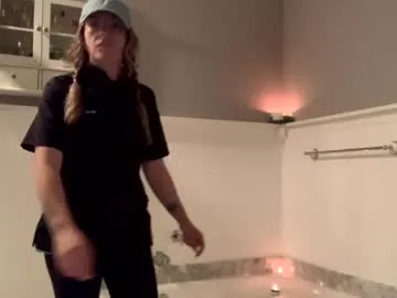 PearlQuinn – webcam model profile photo Image 2