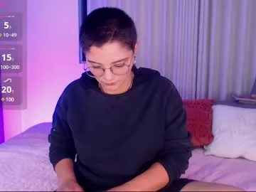 Porcellina181 – webcam model profile photo Image 9