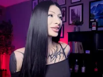 IrisNightshade – webcam model profile photo Image 11