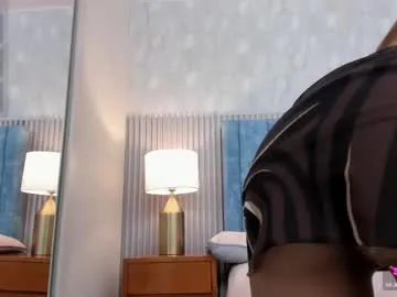 Luckyalice_4u – webcam model profile photo Image 18