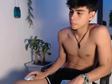 YaraDavis – webcam model profile photo Image 9