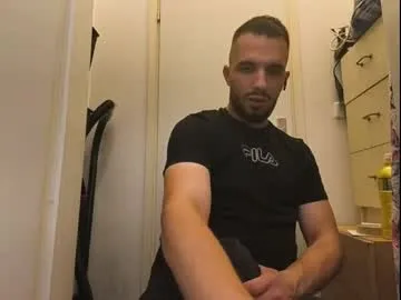 1pushman – webcam model profile photo Image 8