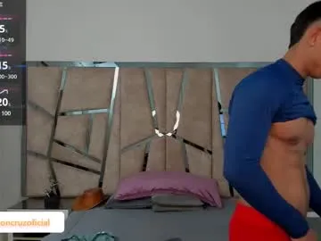 LauraJean – webcam model profile photo Image 3