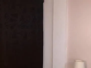 SkyLumen – webcam model profile photo Image 3