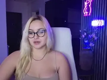 SofiRivas – webcam model profile photo Image 12