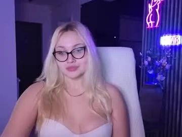 SofiRivas – webcam model profile photo Image 13