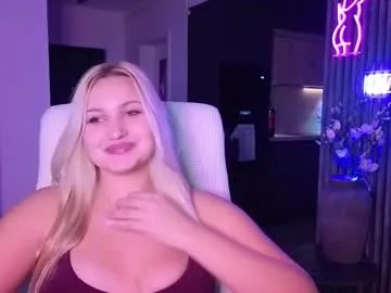 HaileyPierce – webcam model profile photo Image 6