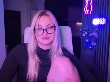 SofiRivas – webcam model profile photo Image 9