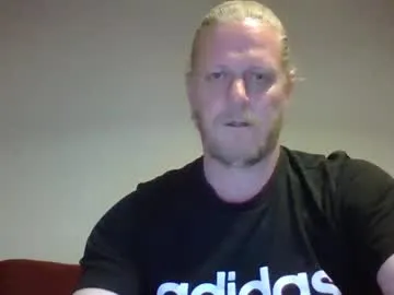 lucaskodak – webcam model profile photo Image 13