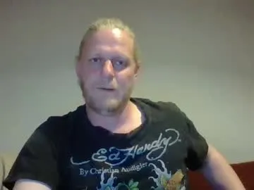 lucaskodak – webcam model profile photo Image 3