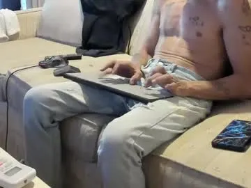 KimPage – webcam model profile photo Image 12