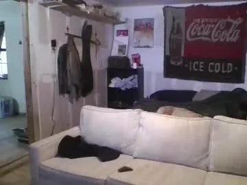 KimPage – webcam model profile photo Image 13