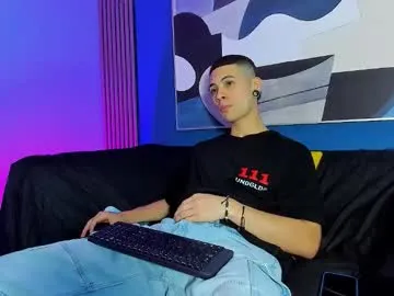 SashaShin – webcam model profile photo Image 10