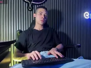 SashaShin – webcam model profile photo Image 15