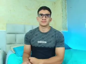 maxandtam – webcam model profile photo Image 5