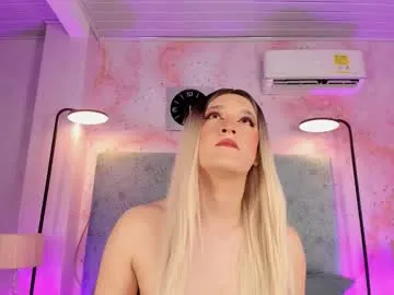KiaraRouge – webcam model profile photo Image 10