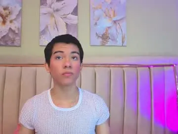 sdamvo2 – webcam model profile photo Image 12