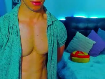 BenitoSaenz – webcam model profile photo Image 12