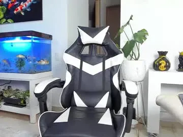 LovelyEileen – webcam model profile photo Image 2