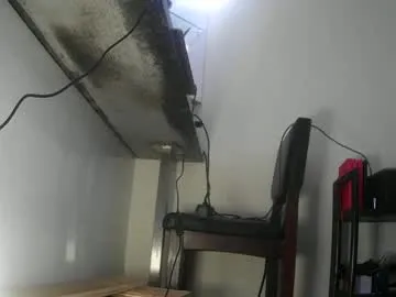 Nina_Bliss – webcam model profile photo Image 5