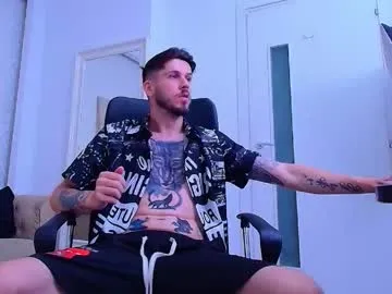 LaraOlsen – webcam model profile photo Image 2